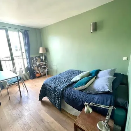 דירה Charmant Flat In Batignolles פריז